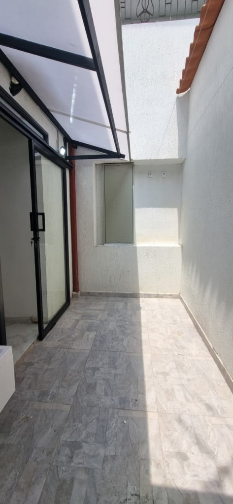 Apartaestudio En Arriendo - La Campiña, Cali