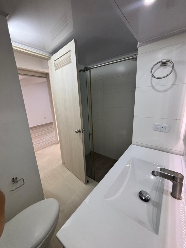 Apartamento En Arriendo - El Limonar, Cali