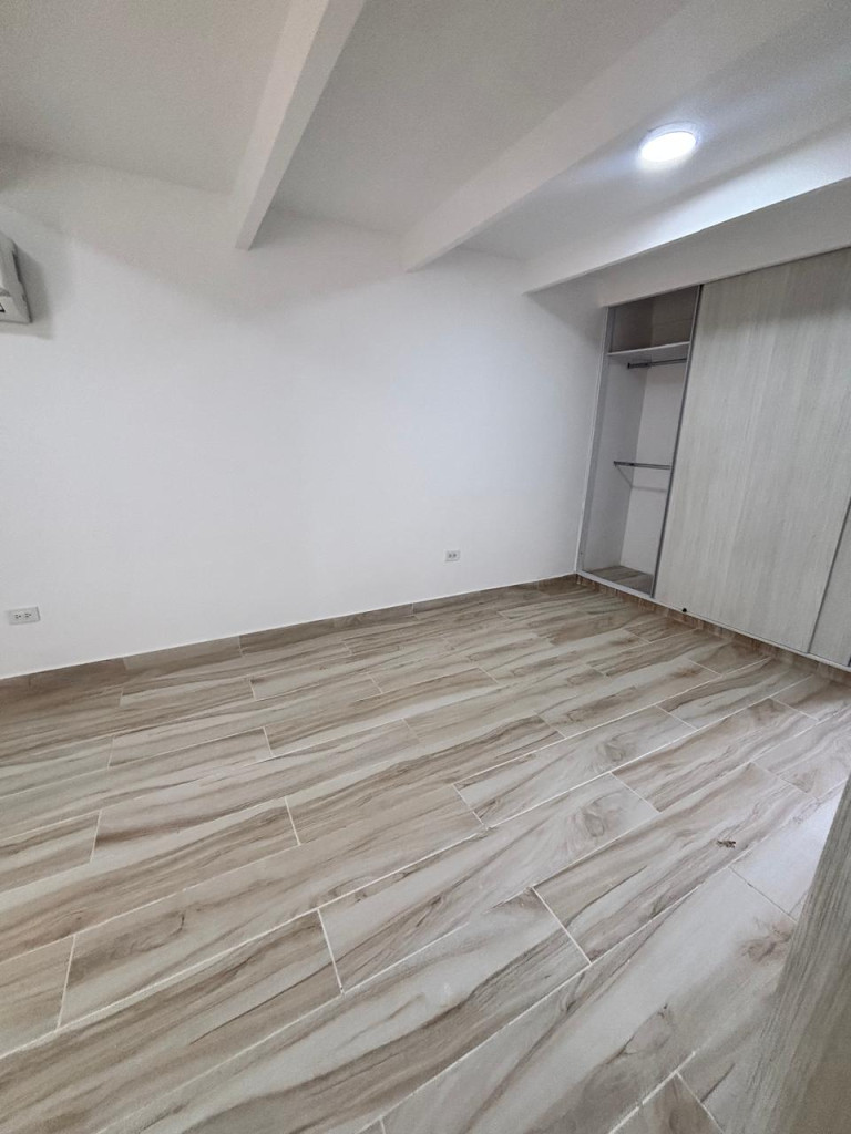 Apartamento En Venta - El Limonar, Cali