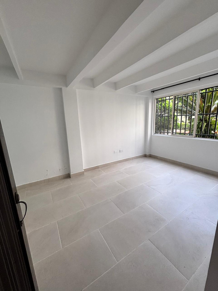 Apartamento En Venta - El Limonar, Cali
