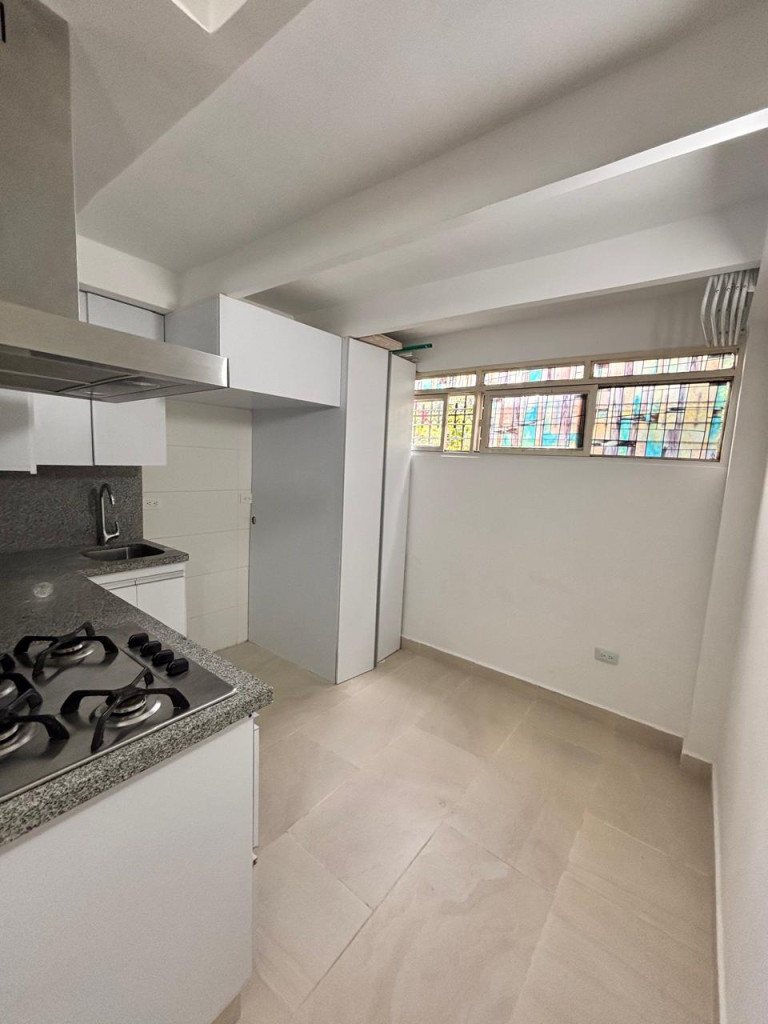 Apartamento En Venta - El Limonar, Cali