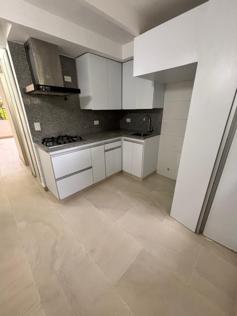 Apartamento En Venta - El Limonar, Cali