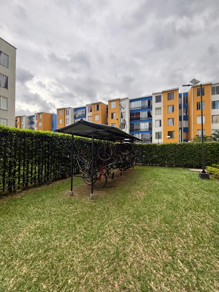 Apartamento En Arriendo - Las Vegas De Comfandi, Cali