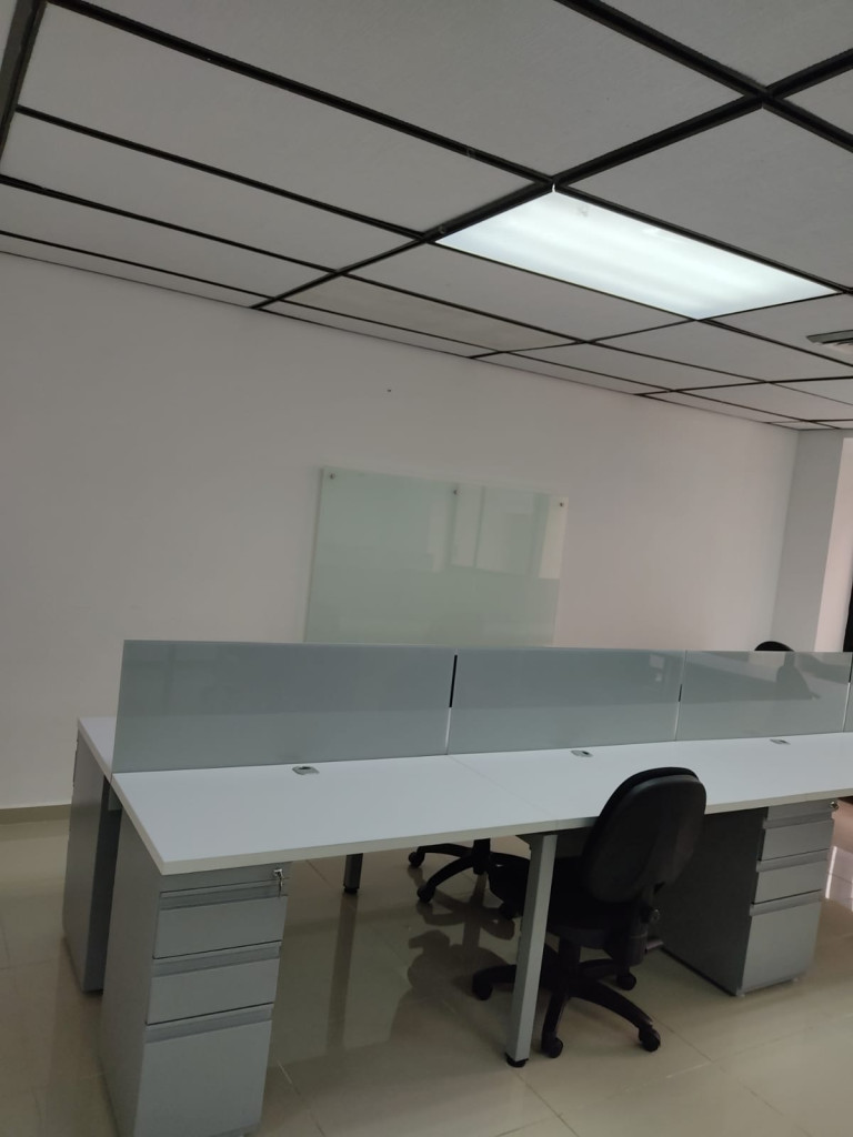 Oficina En Arriendo - Centenario, Cali