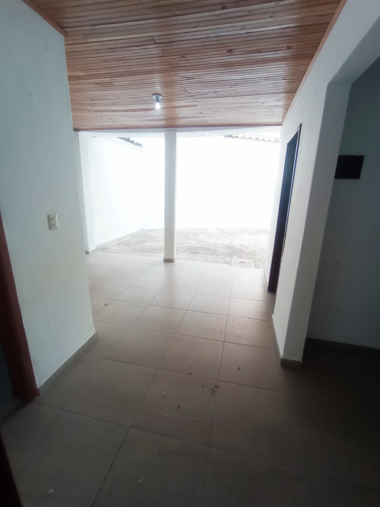 Casa En Arriendo - Junín, Cali