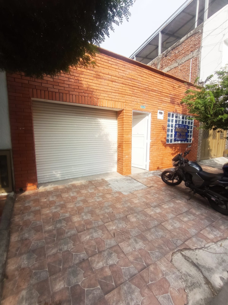 Casa En Arriendo - Junín, Cali