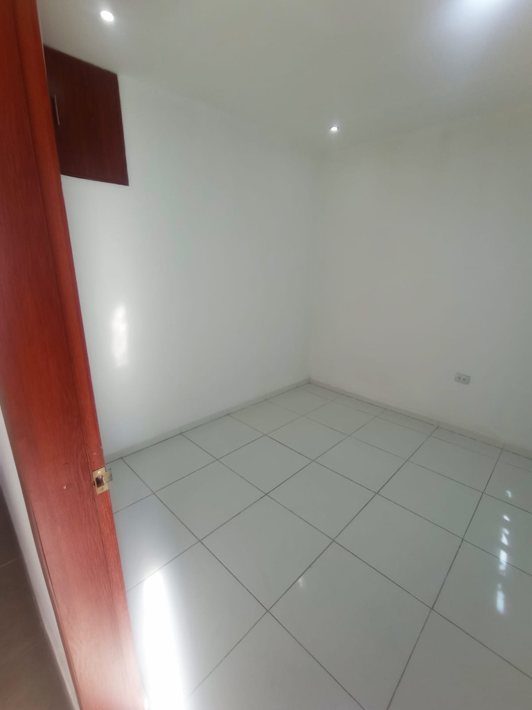 Casa En Arriendo - Junín, Cali