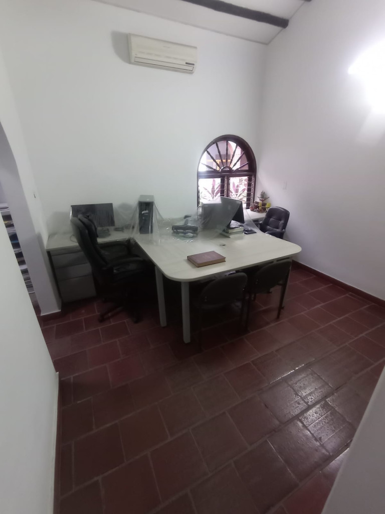 Oficina En Venta - Cuarto De Legua - Guadalupe, Cali