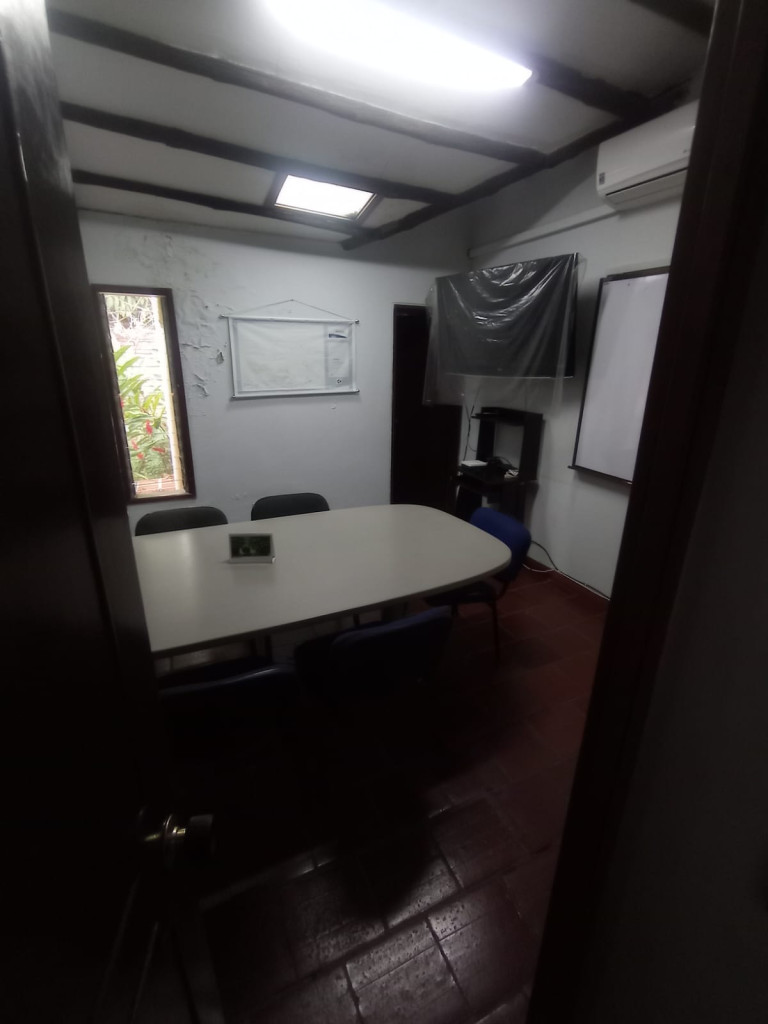 Oficina En Venta - Cuarto De Legua - Guadalupe, Cali