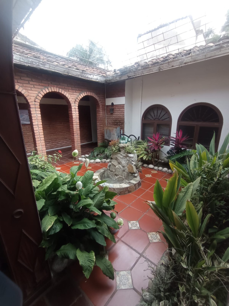 Oficina En Venta - Cuarto De Legua - Guadalupe, Cali