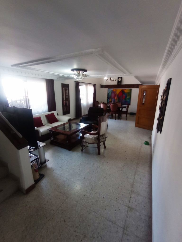 Casa En Venta - Urbanización La Flora, Cali