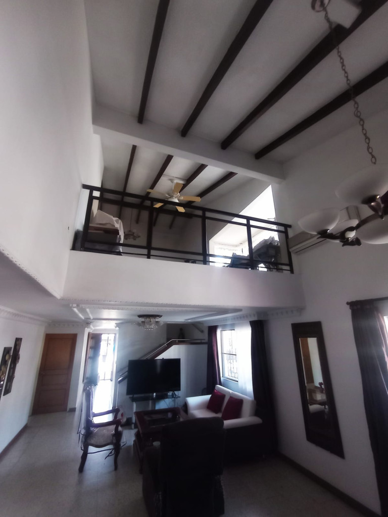 Casa En Venta - Urbanización La Flora, Cali
