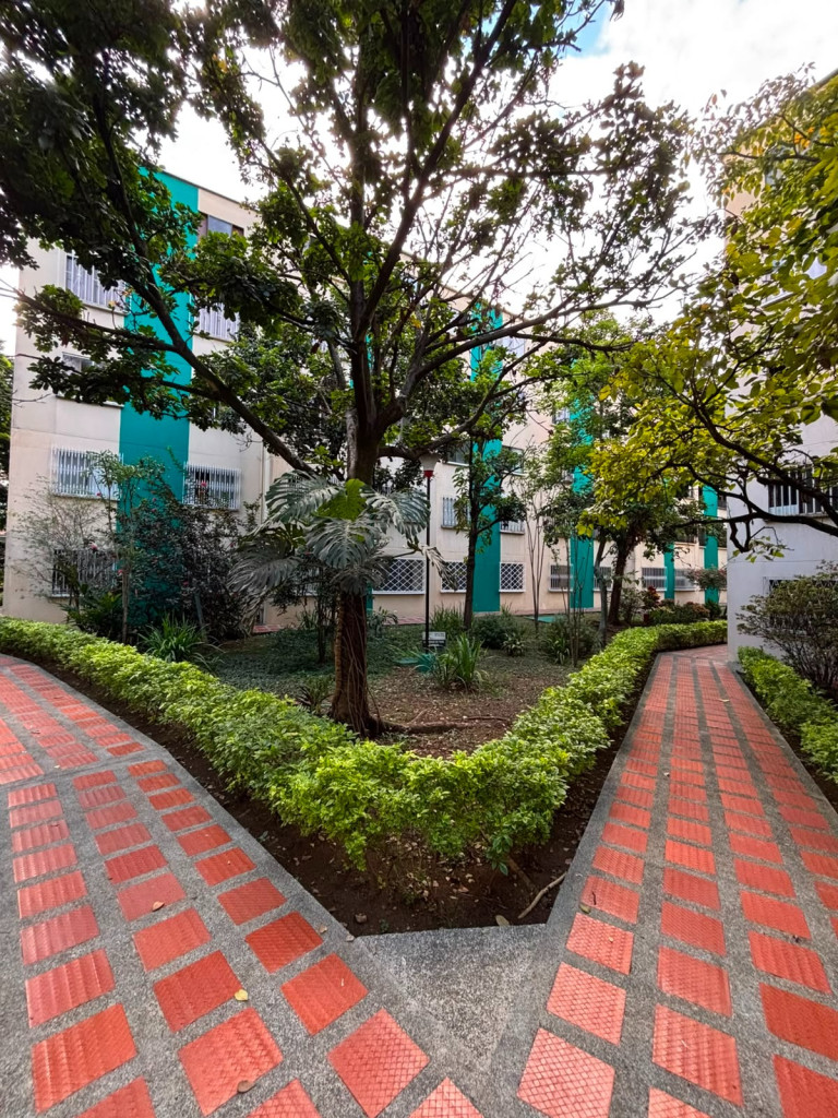 Apartamento En Arriendo - Guadalupe, Cali