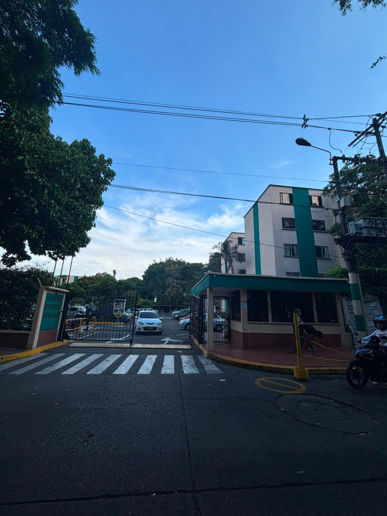 Apartamento En Arriendo - Guadalupe, Cali