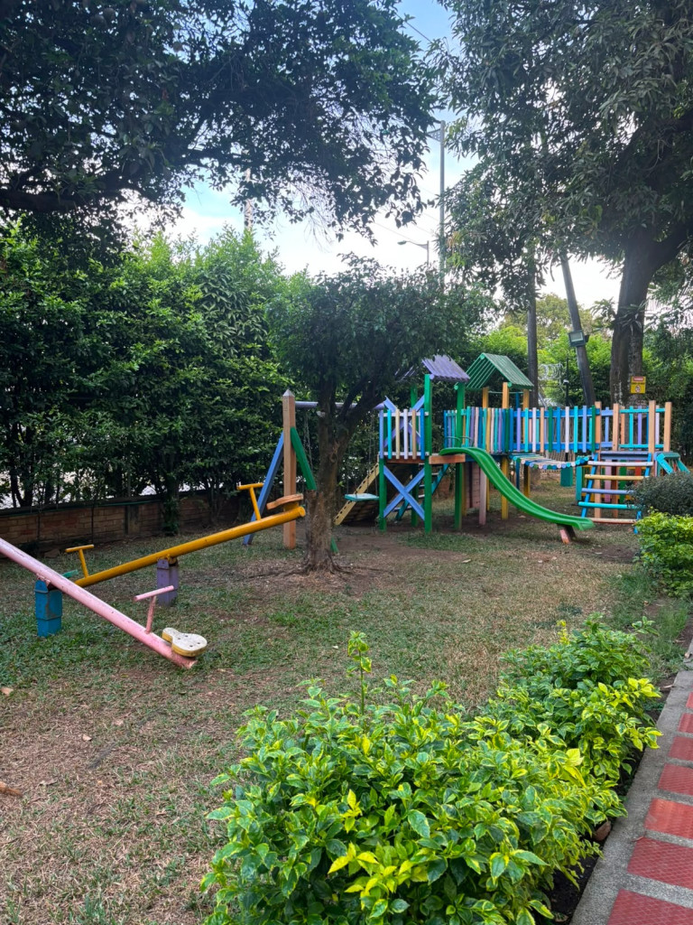 Apartamento En Arriendo - Guadalupe, Cali