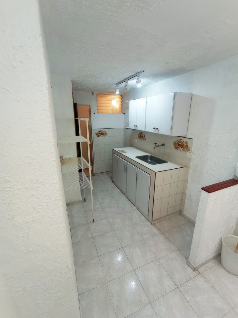 Apartaestudio En Arriendo - El Refugio, Cali