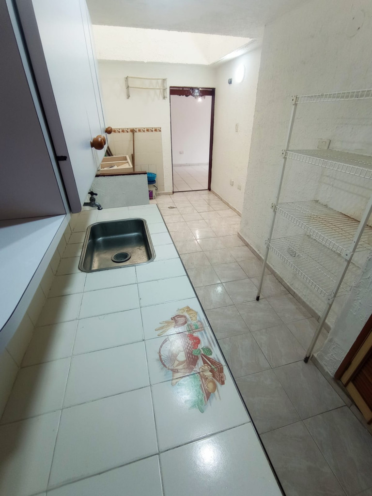 Apartaestudio En Arriendo - El Refugio, Cali