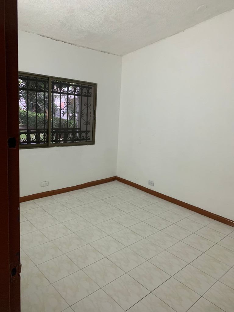 Casa En Arriendo - Prados Del Norte, Cali