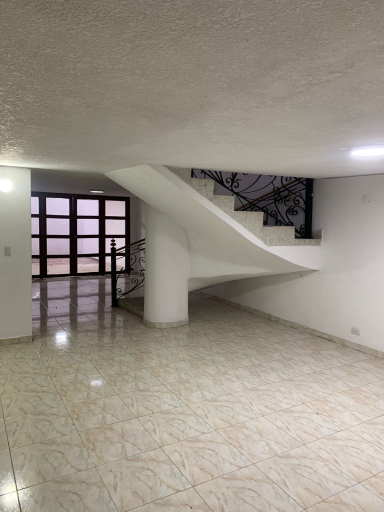 Casa En Arriendo - Prados Del Norte, Cali
