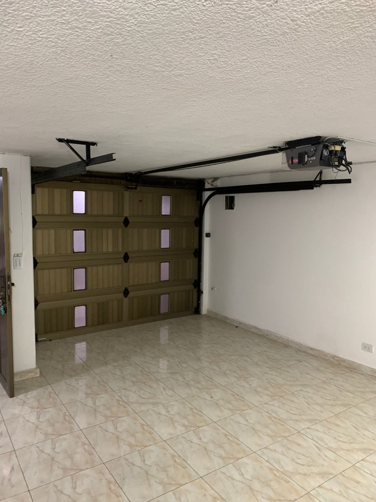 Casa En Arriendo - Prados Del Norte, Cali