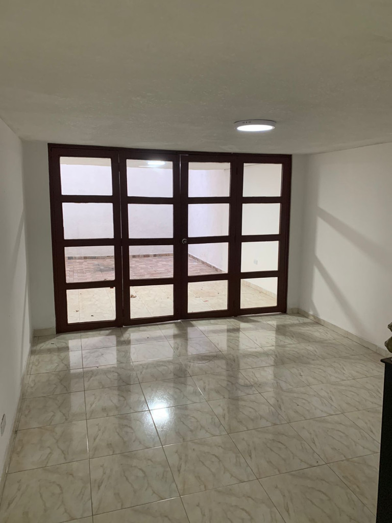 Casa En Arriendo - Prados Del Norte, Cali