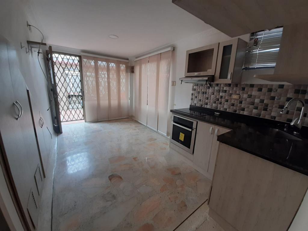 Apartaestudio En Arriendo - Departamental, Cali