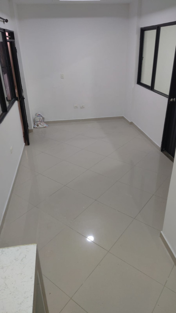 Apartamento En Arriendo - Urbanización La Flora, Cali