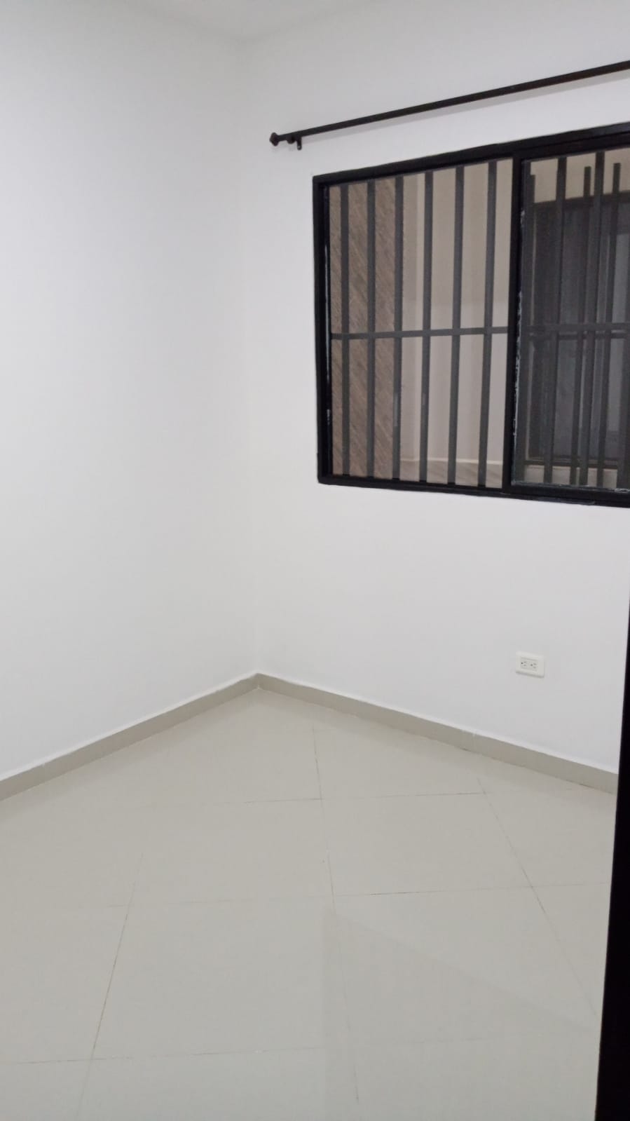 Apartamento En Arriendo - Urbanización La Flora, Cali