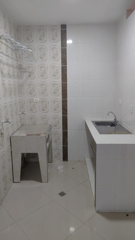 Apartamento En Arriendo - Urbanización La Flora, Cali