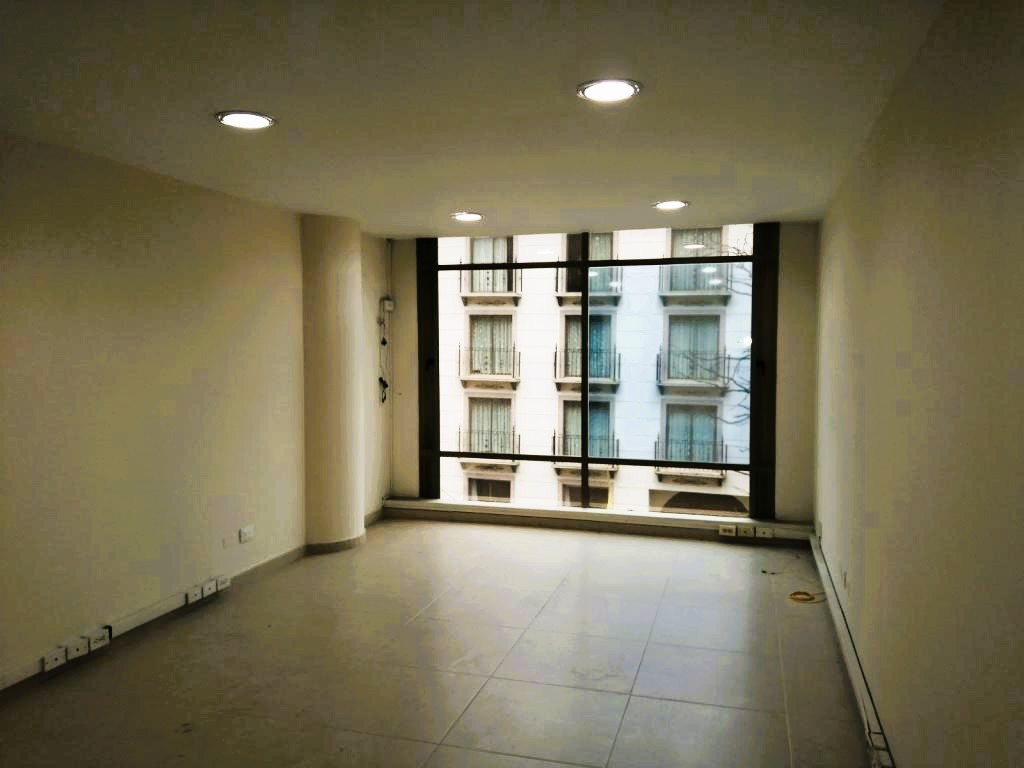 Oficina en venta en El Lago, Bogotá, 27 m² · foto 2 de 5