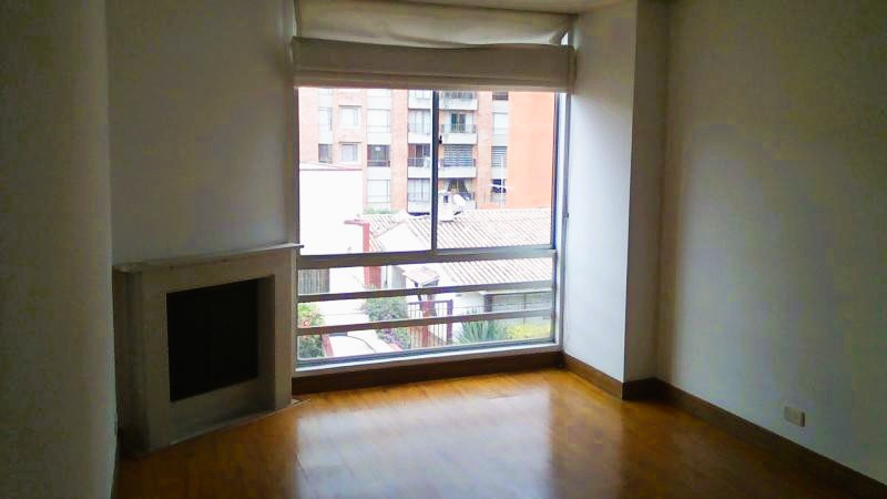 Apartamento en venta en Santa Barbara, Bogotá · foto 2 de 13