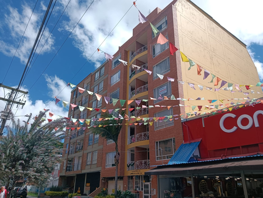 {{ ucwords(strtolower($inmueble['type'])) }}