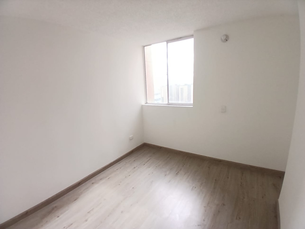 Apartamento en venta en Ismael Perdomo, Bogotá · foto 14 de 21