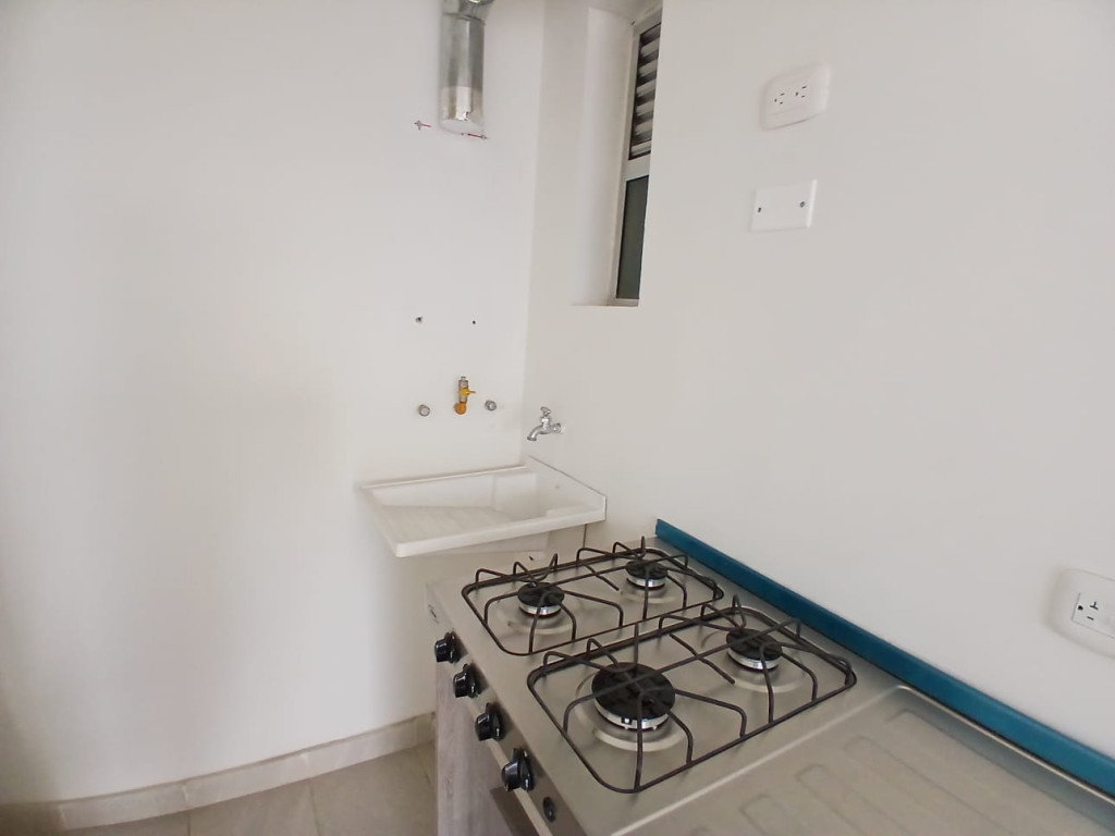 Apartamento en venta en Ismael Perdomo, Bogotá · foto 7 de 21