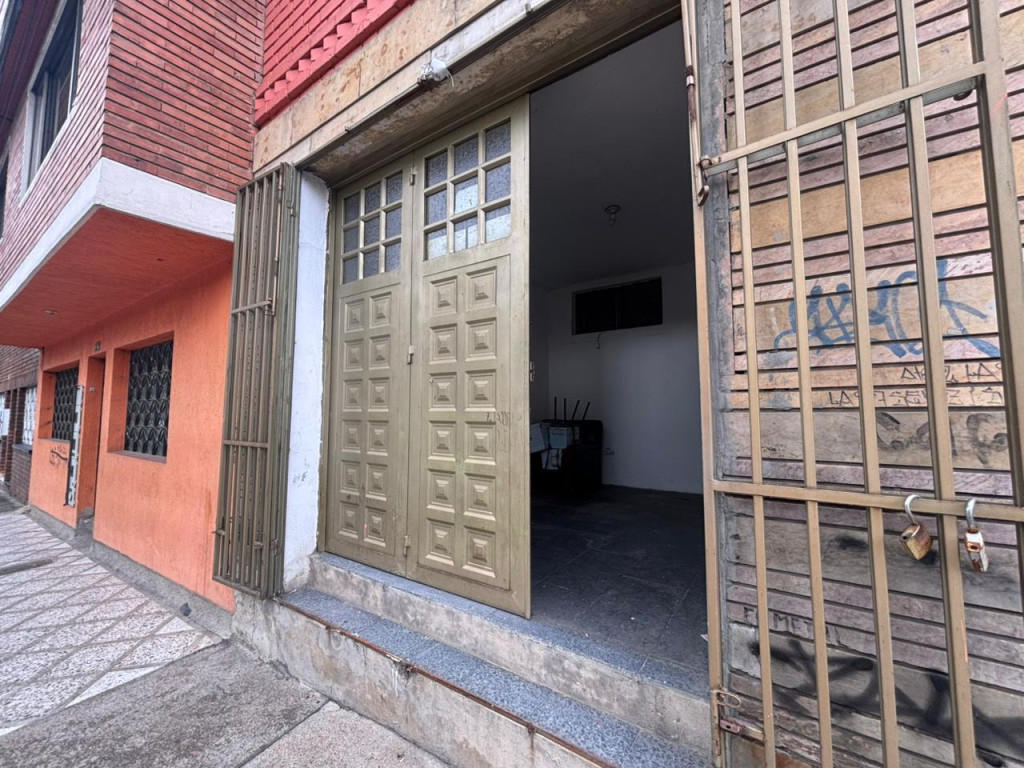 Bodega en arriendo en Santander Sur, Bogotá, 18 m² · foto 2 de 21
