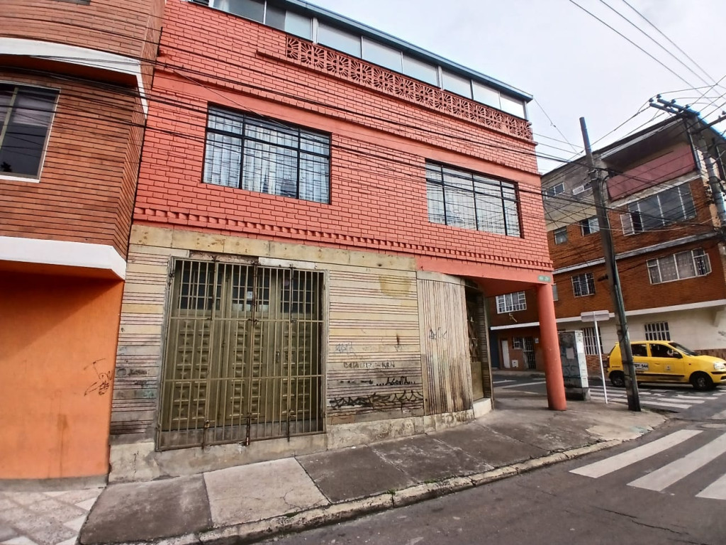 Bodega en arriendo en Santander Sur, Bogotá, 18 m² · foto 3 de 21