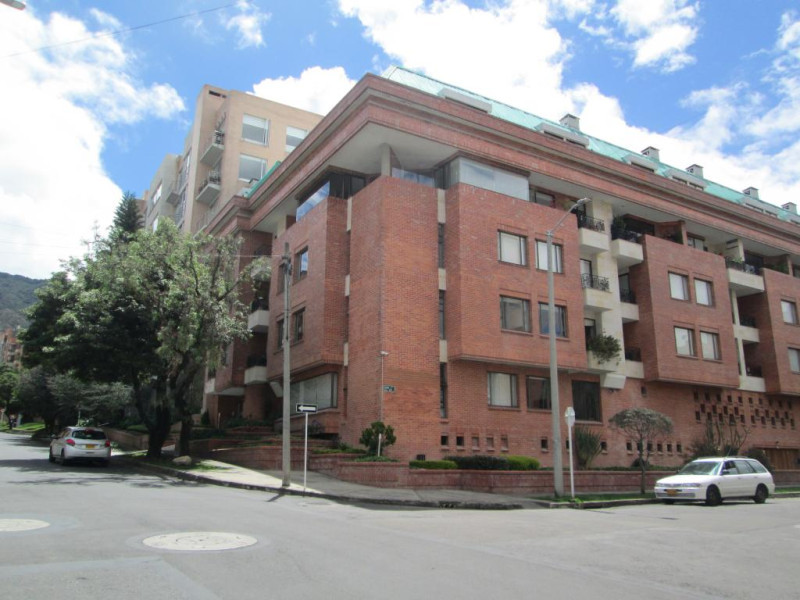Apartamento en venta en Bella Suiza, Bogotá · foto 3 de 19