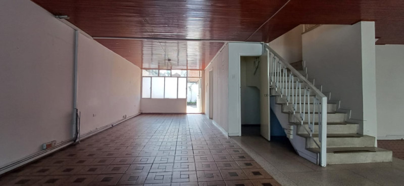 Casa en venta en Quinta Paredes, Bogotá · foto 3 de 21