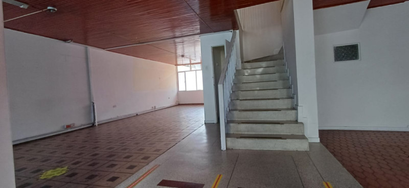 Casa en venta en Quinta Paredes, Bogotá · foto 4 de 21