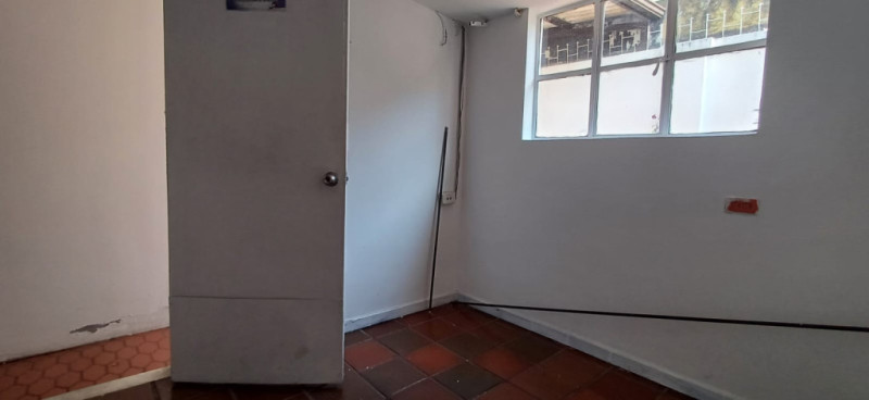 Casa en venta en Quinta Paredes, Bogotá · foto 10 de 21
