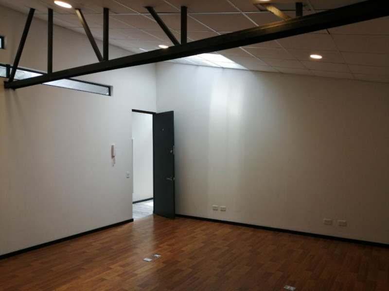 Oficina en arriendo en San José De Spring, Bogotá, 42 m² · foto 7 de 9