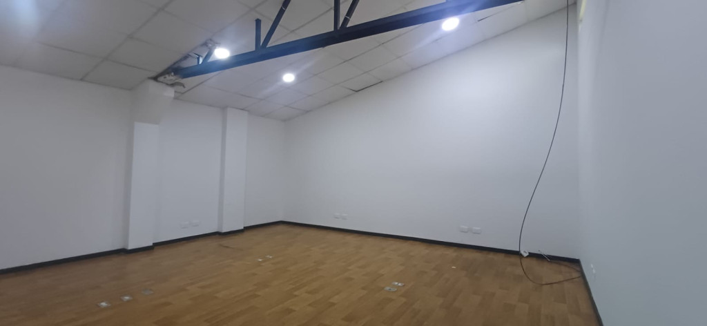 Oficina en arriendo en San José De Spring, Bogotá, 42 m² · foto 3 de 9