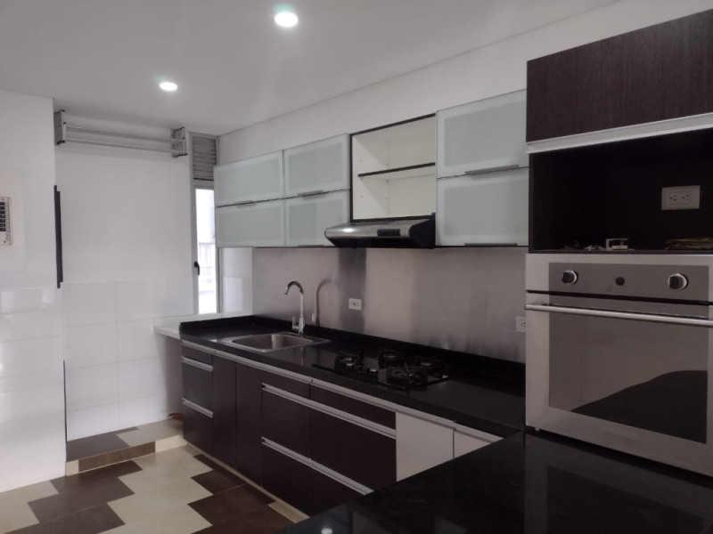 Apartamento en venta en El Contador, Bogotá · foto 8 de 22