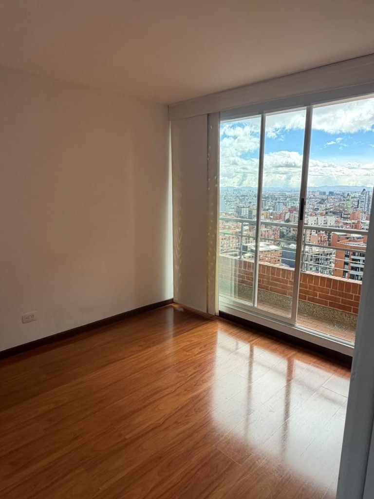 Apartamento de 3 alcobas en arriendo en Chapinero Alto, Bogotá, 104 m² · foto 9 de 24