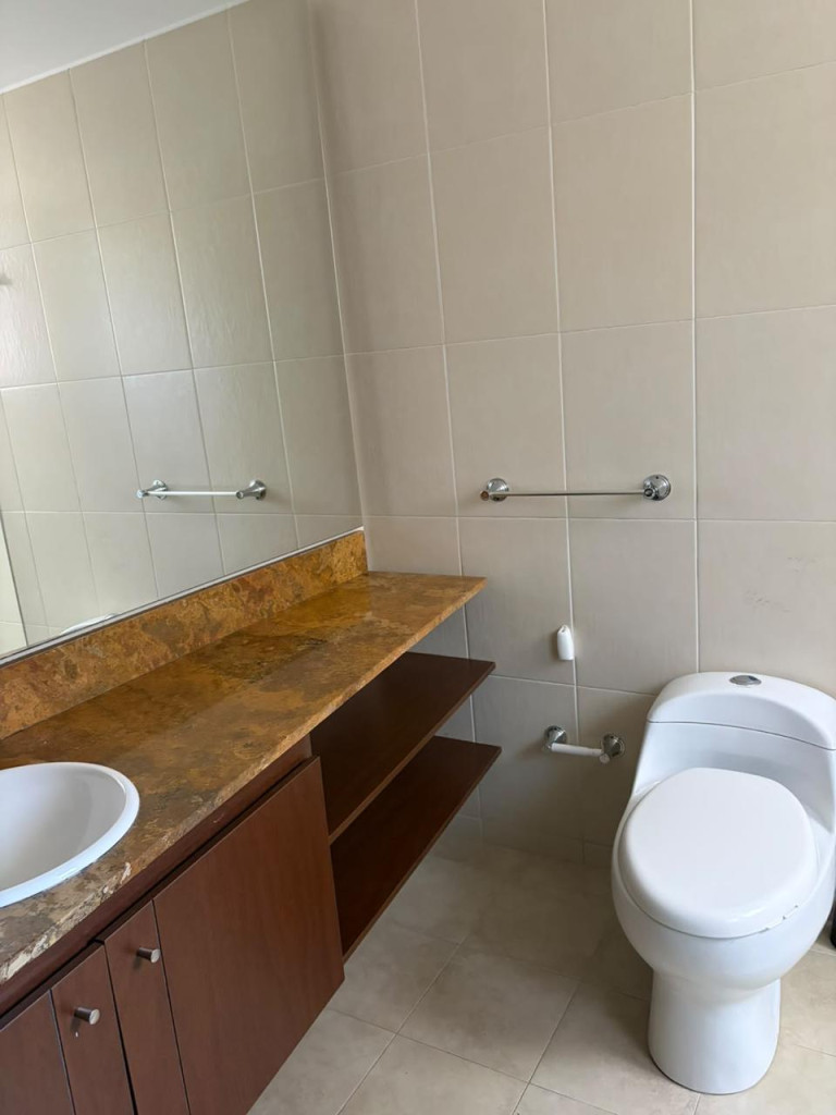 Apartamento de 3 alcobas en arriendo en Chapinero Alto, Bogotá, 104 m² · foto 17 de 24