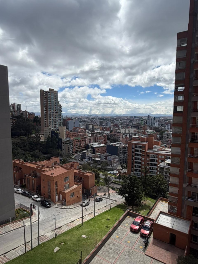Apartamento de 3 alcobas en arriendo en Chapinero Alto, Bogotá, 104 m² · foto 6 de 24