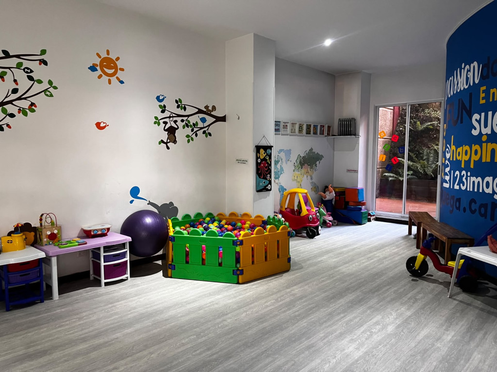 Apartamento de 3 alcobas en arriendo en Chapinero Alto, Bogotá, 104 m² · foto 3 de 24
