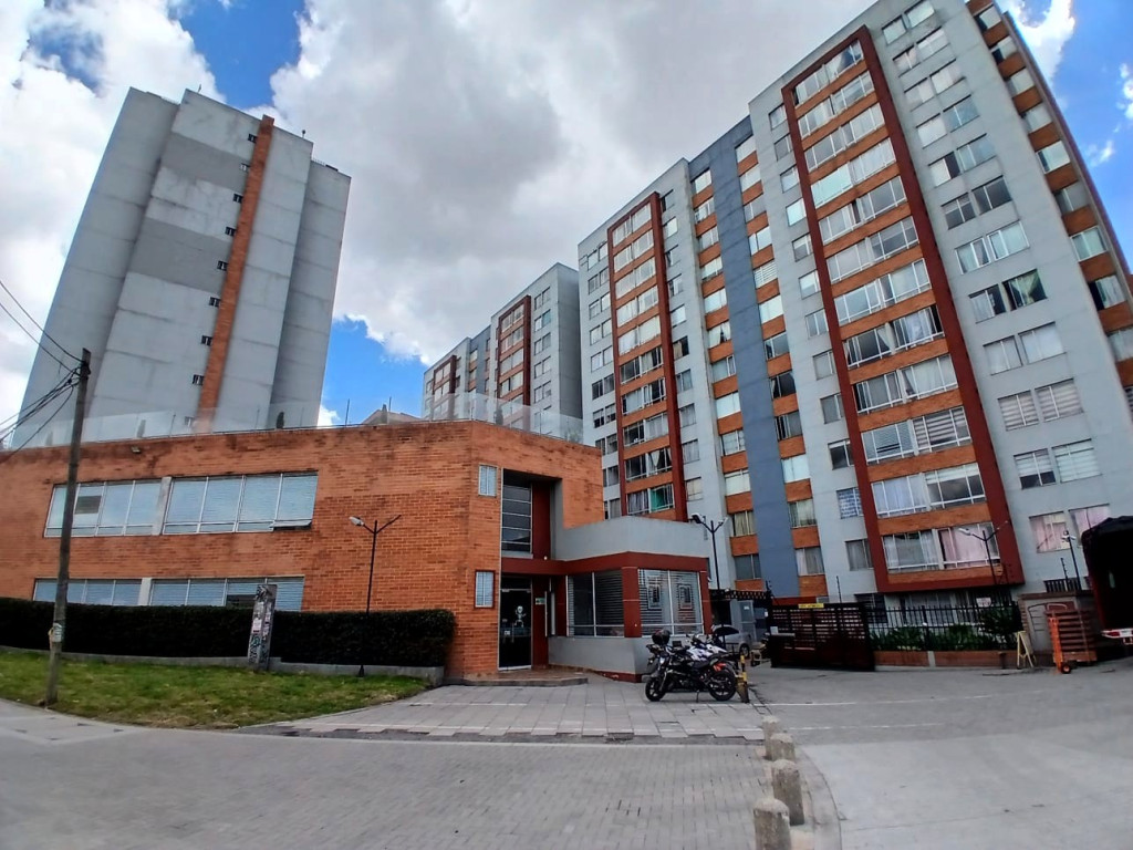 Apartamento en venta en El Castillo, Bogotá · foto 2 de 22