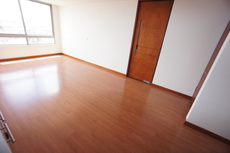 Apartamento En Arriendo - Lagos De Cordoba, Bogotá