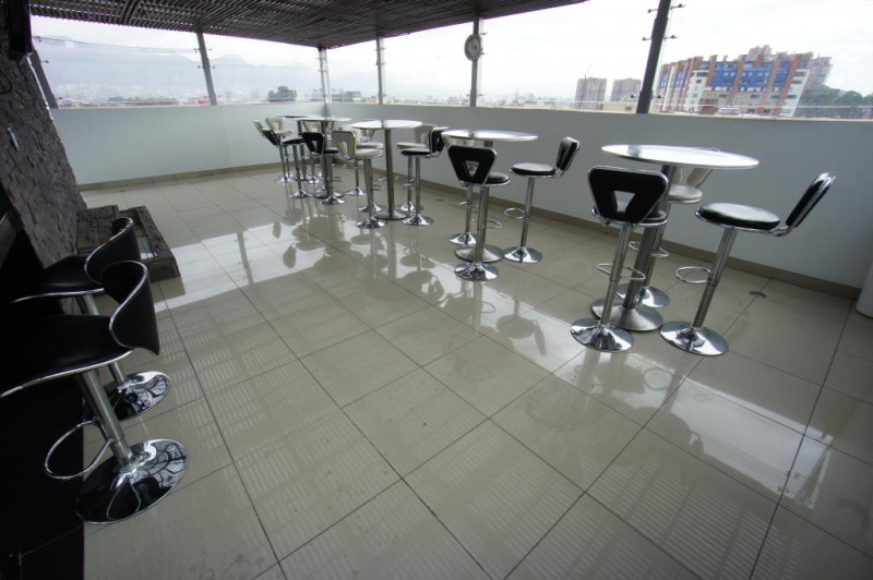 Oficina En Arriendo - Puente Largo, Bogotá